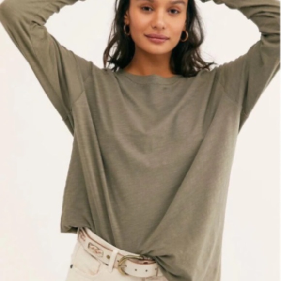 We The Free Arden Tee in Green - Picture 1 of 5